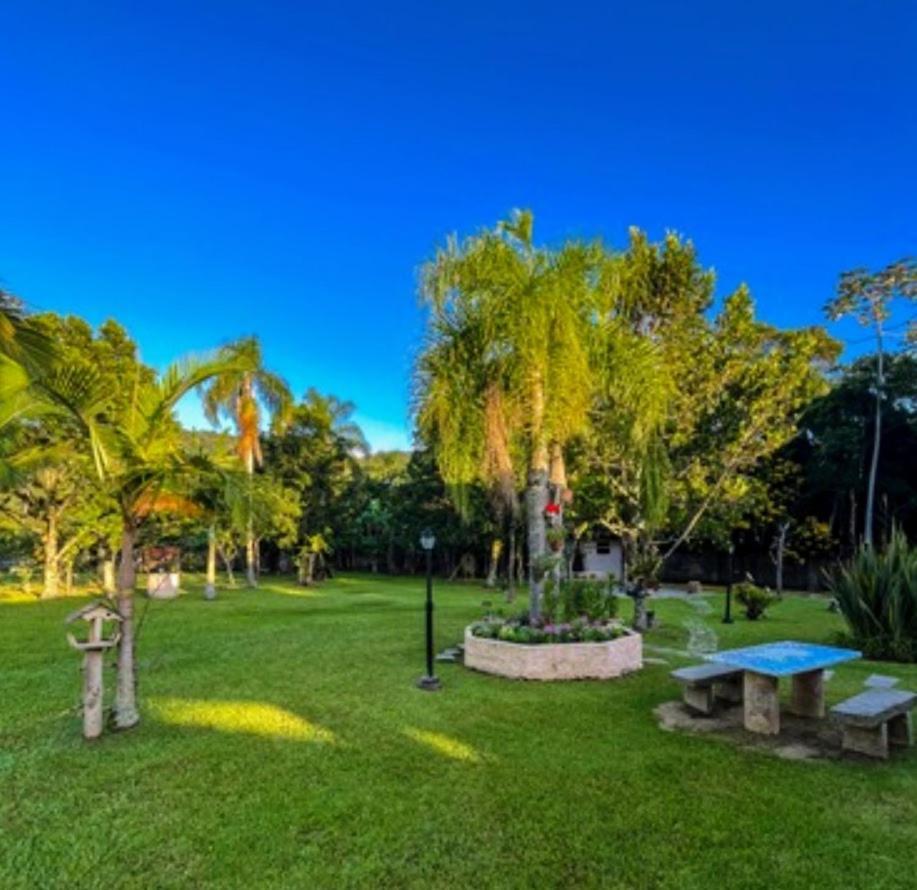 Recanto Vieira Praia Do Estaleiro Balneario Camboriu Bagian luar foto